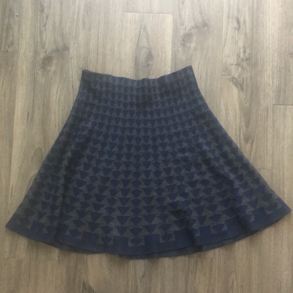 Max Studio Blue Triangle Patterned Knit / Sweater Skirt - Picture 2 of 7